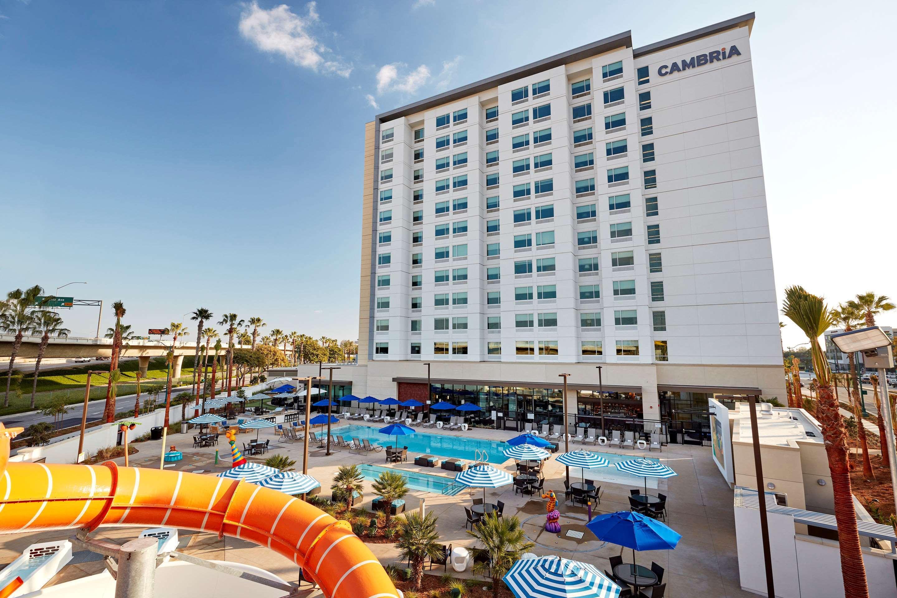 Cambria Hotel & Suites Anaheim Resort Area Exterior foto