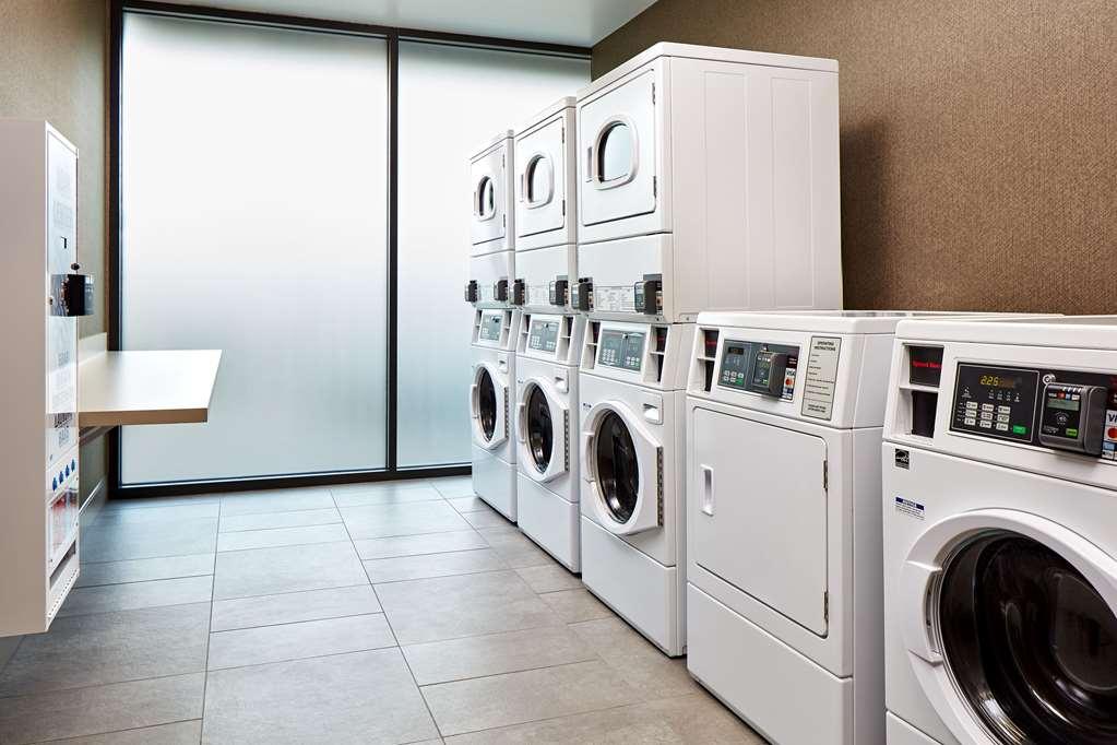 Cambria Hotel & Suites Anaheim Resort Area Facilidades foto